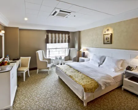 Gargee Grand Patna Hotels in Patna