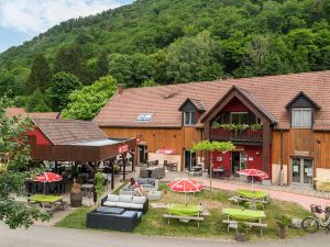 沃爾瑪薩小屋旅館