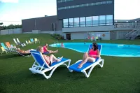 Clarenville Inn - Pools
