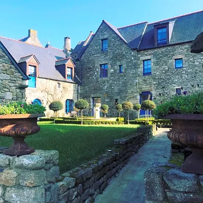 Manoir des Douets Fleuris Hotels in Cancale