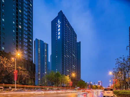 Lavande Hotel (Xianyang West Railway Station Subway Station) Отели рядом с достопримечательностью «Shaanxi Finance and Economics Vocational and Technical College»