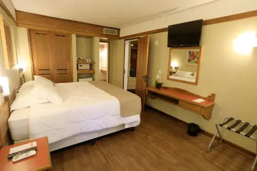 Tri Hotel
