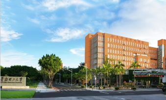 University Town International Hotel