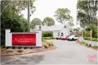 Bli Bli House Riverside Retreat - parking