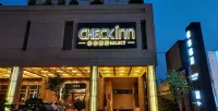 CHECK inn Select Tainan YongKang Hotel in zona Erliao Lookout