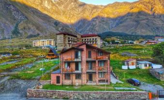 Hotel Axien Kazbegi