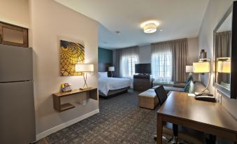 Staybridge Suites Houston - Humble Beltway 8 E