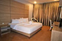 Grand Nur Boutique Hotel Watampone Hotels in West Tanete Riattang