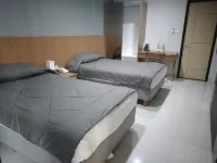 City Edge Guest House Hotels in Tanjungsari