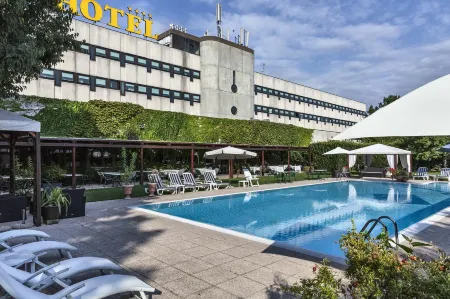 Hotel Saccardi & Spa - Adults Only Отели в г. Соммакампанья