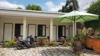 Roemah Tanjung Heritage Home Hôtels à : Sukorejo