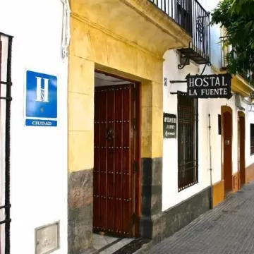 Hostal la Fuente Hotels near Plaza de la Corredera