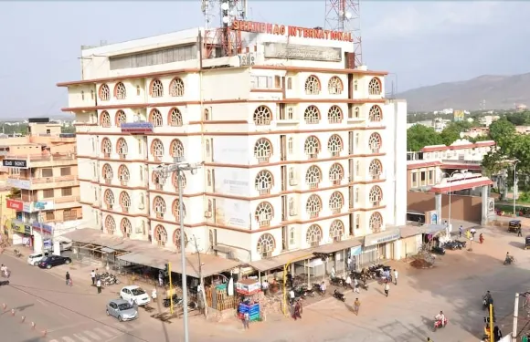 依倫斯山巴古鐵塔國際酒店