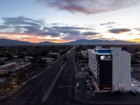 Aloft Tucson University Hotels in Tucson