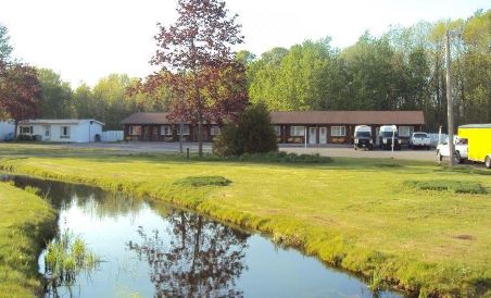 Trenton Park Motel - Housity