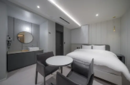 Daegu Dongdaegu Station Hound Daegu Dongdaegu Station