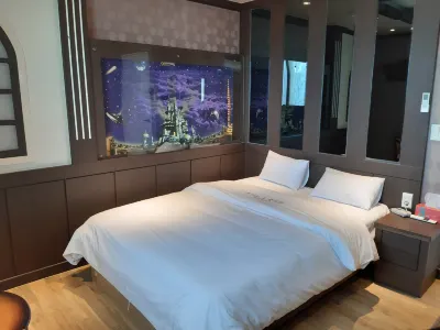 Goseong Romio and Juliet Hotels near Goseong Dinosaur World Expo