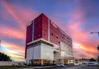 Ramada Encore by Wyndham Guadalajara Aeropuerto Hotels in Las Pintas
