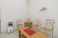 RedDoorz at Fella Homestay Medan Hotels in Silalas