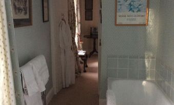 Ingram House Bed & Breakfast