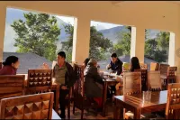 Char Machan Resort