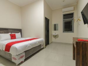 RedDoorz Plus Near RS PMI Bogor