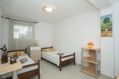 Guest House Mara Các khách sạn ở Potirna