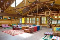 Tiger Fall Eco Resort - parking