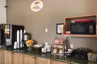 Super 8 by Wyndham Bozeman - breakfast