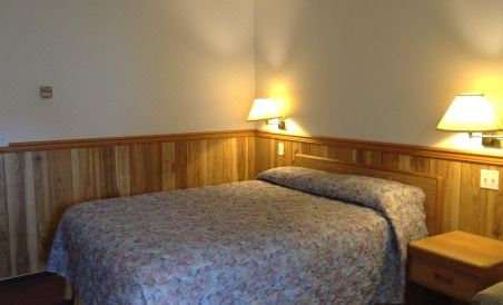 Rainbow Motor Inn - Housity