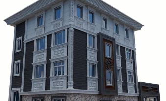 Ozgur Hotel Isiklar