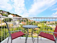 Bretia Apartments Hotels in Sutivan