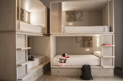 Koisi Hostel Sevilla Các khách sạn gần Metropol Parasol