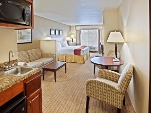 Holiday Inn Express & Suites Vancouver Mall/Portland Area