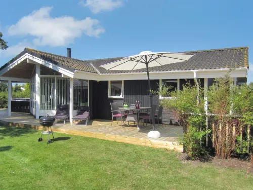 "Augusta" - 700m from the Sea - Parkplatz