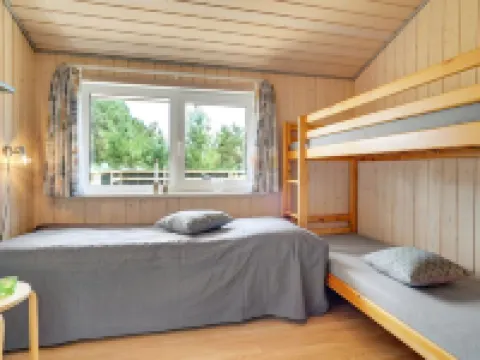 "Ivar" - 900m from the Sea