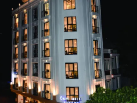 Sun Hill Hotel Hotels near Hon Ba Island