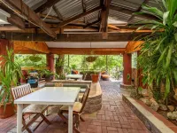 Carana Hilltop Villa Hotels in Glacis