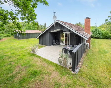 "Ottilie" - 350m to the Fjord Hotels in Skjern