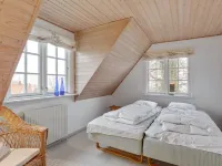 "Jolin" - 200m from the Sea