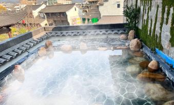 Jiande MCoral Hot Spring Resort