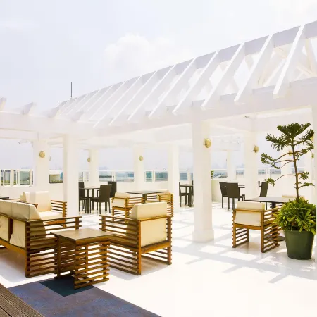 Microtel by Wyndham Mall of Asia