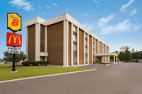 Super 8 by Wyndham Liverpool/Clay/Syracuse Area Hotels in Baldwinsville
