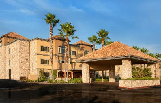 鑽石吧艾爾斯酒店