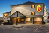 Super 8 by Wyndham Coeur d'Alene Hotels in 