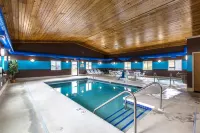 Motel 6 Baraboo, WI - Lake Delton - Swimmingpools