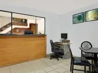 Super 8 by Wyndham Waynesboro Hotels in Waynesboro