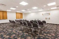 Super 8 by Wyndham Alma