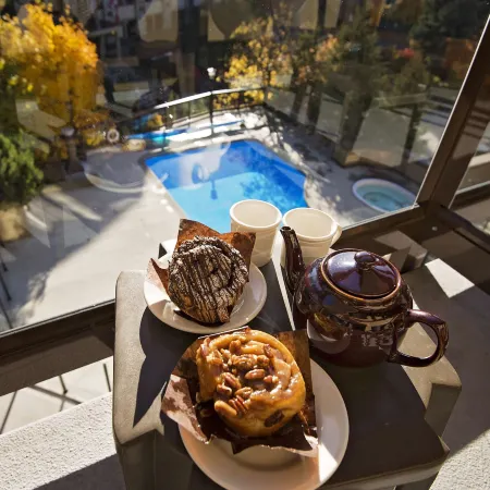 Whistler Village Inn & Suites