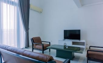Modern Look and Spacious 1Br at Neo Soho Apartment